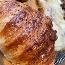 Grace Coffee - Chocolate croissant