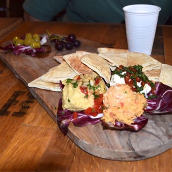 Miramonte Winery - Wineries Near Me - Temecula, California
