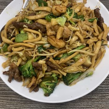 Ma's House - Three Flavor Dough Sliced Chow Mein - Chinese Near Me - San Diego, California Ma's House - Three Flavor Dough Sliced Chow Mein - Chinese Near Me - San Diego, California