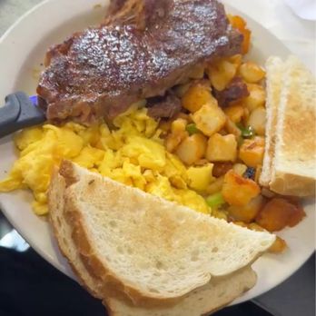 Black & Blue Diner - Steak & Eggs & Loaded Bacon Ranch Fries - Diners Near Me - Las Vegas, Nevada