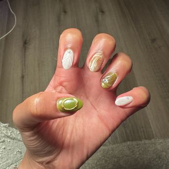 Professional Nails and Spa - Day Spas Near Me - San Clemente, California Professional Nails and Spa - Day Spas Near Me - San Clemente, California