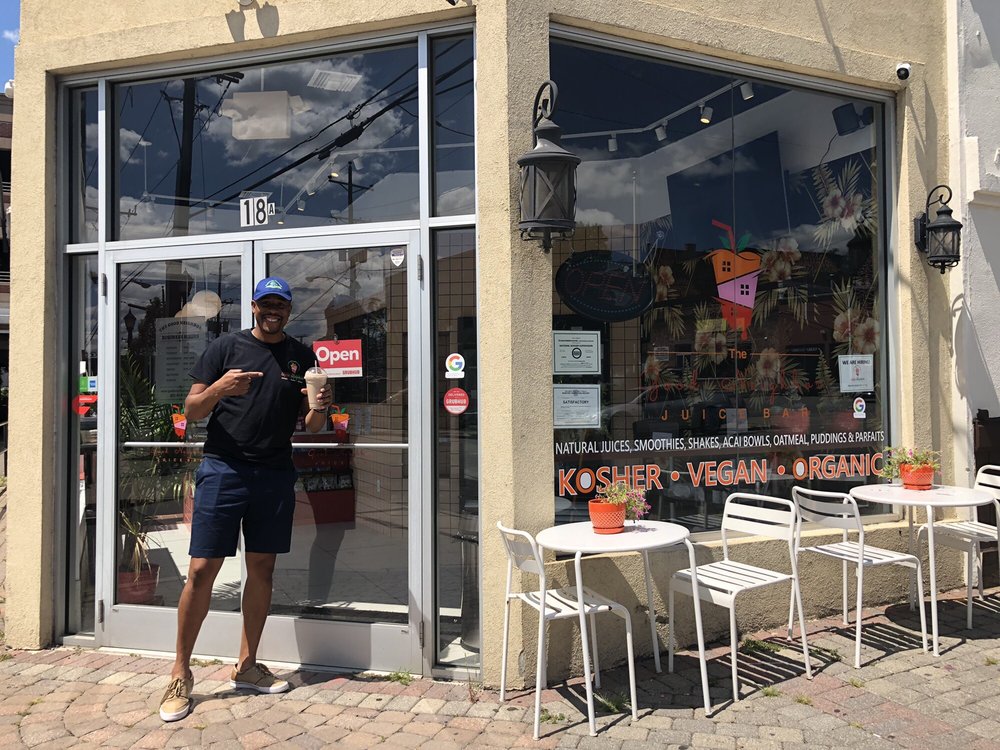 THE GOOD NEIGHBOR JUICE BAR 18 Photos & 26 Reviews 18 South Dean St