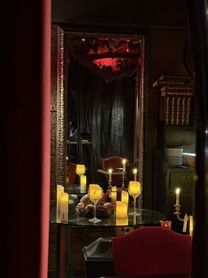 Vampire Café by null