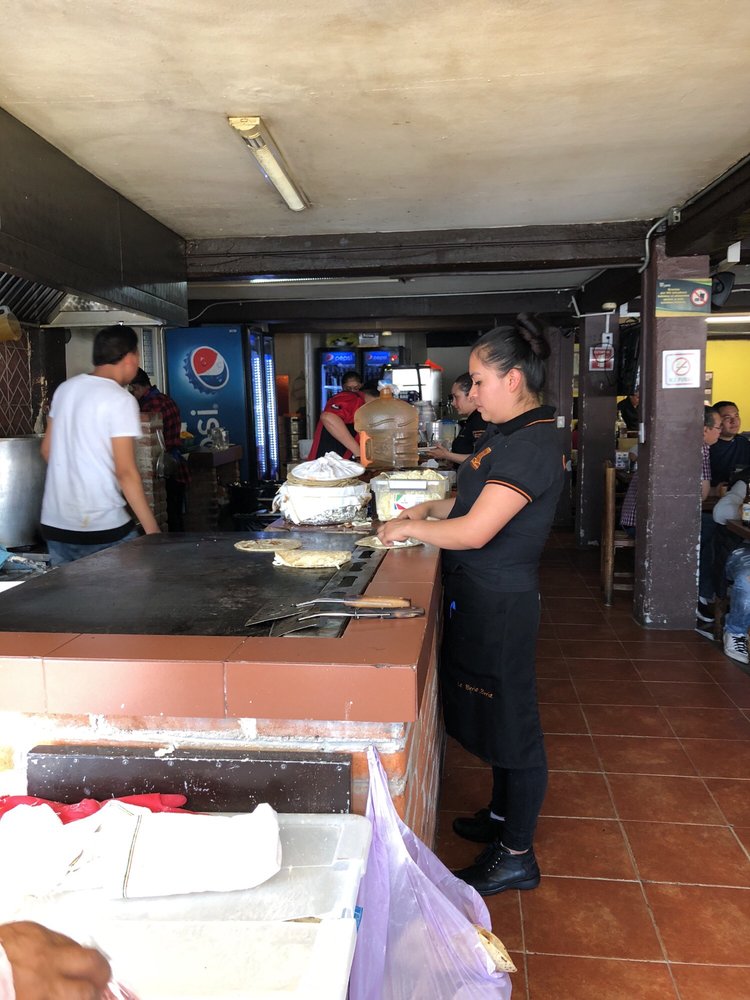 Michoacaníssimo la Birria Birria
