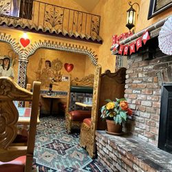 Mayan Family Mexican Restaurant - What a very nice restaurant! Made me experience Mexico, in Washington! 2/4/26