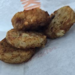 Dunkin' - Hash browns, comes with 6