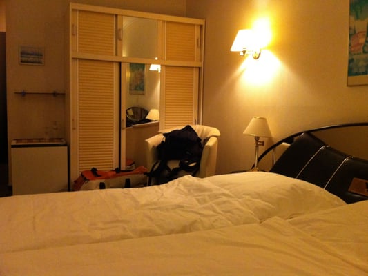 Berliner Bar Hotels Ringbahnstr 6 8 Tempelhof Berlin Germany Phone Number Yelp