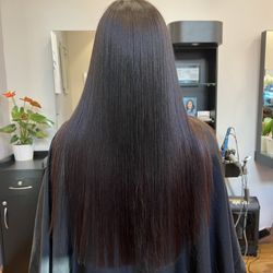 Mindy C Hair Stylist - Haircut