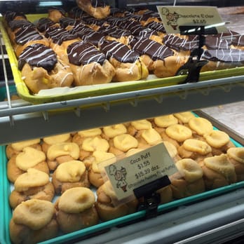Liliha Bakery - Bakeries Near Me - Honolulu, Hawaii