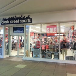 Clark Street Sports - Outside Clark Street Sports Oak Brook Location