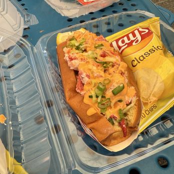 Mr. Lobster By Chef Alex - Spicy Lobster Roll - Seafood Near Me - Plantation, Florida