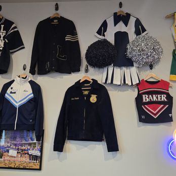 District Brewing - Local sports memorabilia - Breweries Near Me - Lynden, Washington District Brewing - Local sports memorabilia - Breweries Near Me - Lynden, Washington