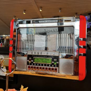 Mel's Drive-In - A working mini jukebox - American Near Me - West Hollywood, California Mel's Drive-In - A working mini jukebox - American Near Me - West Hollywood, California