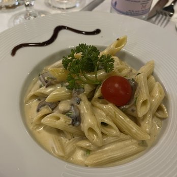 Gusto Italia - Penne Apollo E Funghi - Italian Near Me - Paris, 75 Gusto Italia - Penne Apollo E Funghi - Italian Near Me - Paris, 75