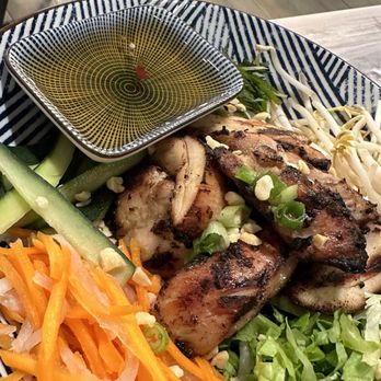 Ginger & Spice Vietnamese Kitchen - Lemongrass Chicken Vermicelli - Vietnamese Near Me - Prosper, Texas Ginger & Spice Vietnamese Kitchen - Lemongrass Chicken Vermicelli - Vietnamese Near Me - Prosper, Texas
