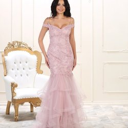 The Curvy Closet Boutique - Formal / Dresses XS / 8XL  Vestidos formales Y de graduacion  XS - 8XL