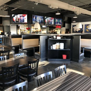 Minsky's Pizza - Dining Area - Pizza Near Me - Olathe, Kansas Minsky's Pizza - Dining Area - Pizza Near Me - Olathe, Kansas