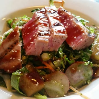 William Jeffrey's Tavern - Ahi Tuna Salad - American Near Me - Arlington, Virginia William Jeffrey's Tavern - Ahi Tuna Salad - American Near Me - Arlington, Virginia