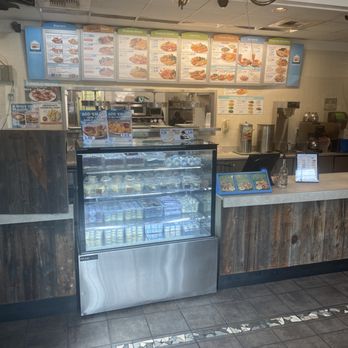 Captain D's - Front Counter Nice and Clean - Seafood Near Me - Durham, North Carolina Captain D's - Front Counter Nice and Clean - Seafood Near Me - Durham, North Carolina