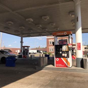 Circle K - a gas station with a gas pump - Convenience Stores Near Me - Clinton, Iowa