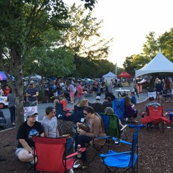 Alpharetta Food Truck Alley - Crowds