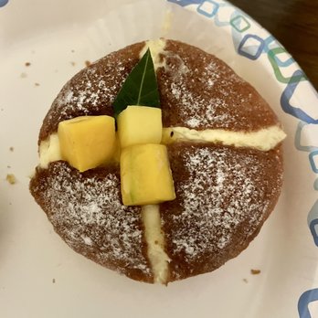 Paris Baguette - Mango & Cream Brioche - Bakeries Near Me - Edison, New Jersey