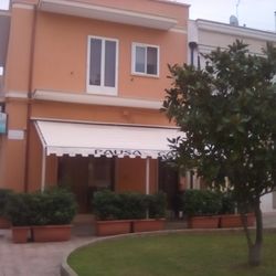 Pausa Cafè - Il bar si affaccia proprio sulla piazzetta
