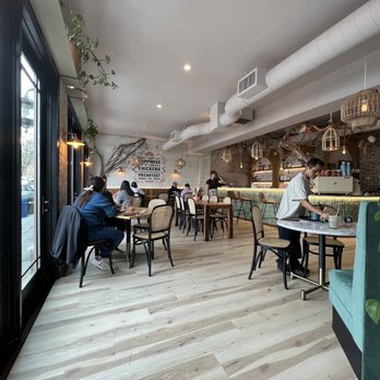 Hatch 44 Cafe - Interiors - Cafes Near Me - Metuchen, New Jersey Hatch 44 Cafe - Interiors - Cafes Near Me - Metuchen, New Jersey