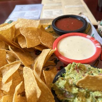 Primo’s Tacos & Tequila - Dip trio - Tacos Near Me - West Mifflin, Pennsylvania
