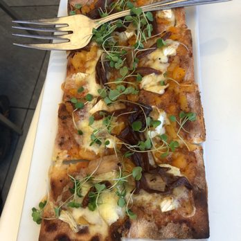 Rooftop - Flat bread greatness - New American Near Me - Walnut Creek, California Rooftop - Flat bread greatness - New American Near Me - Walnut Creek, California