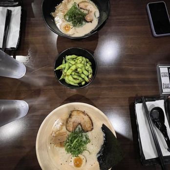 Noods Ramen Bar - Tonkotsu ramen and the tonkotsu truffle garlic ramen - Ramen Near Me - Honolulu, Hawaii Noods Ramen Bar - Tonkotsu ramen and the tonkotsu truffle garlic ramen - Ramen Near Me - Honolulu, Hawaii