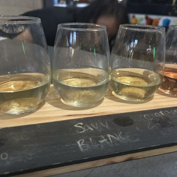 Off The Rails Winery - Wineries Near Me - Temecula, California