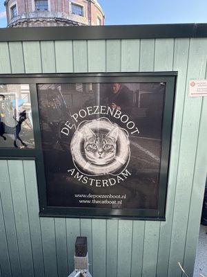 De Poezenboot by null