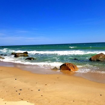 Lucy Vincent Beach - Beaches Near Me - Chilmark, Massachusetts