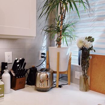 KMS Cleaning Services - Counter top. Clean, fresh, and organized. - Home Cleaning Near Me - Daly City, California
