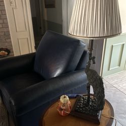 Furniture Buy Consignment - Bronze lamp and leather, electric recliner