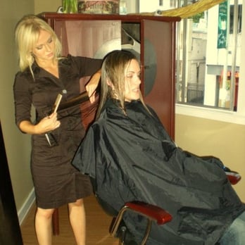 EcoChiqueSalon - Sophia - Hair Salons Near Me - Oakland, California EcoChiqueSalon - Sophia - Hair Salons Near Me - Oakland, California