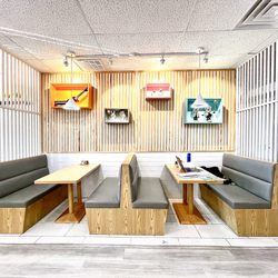 Oh My Grill - Aiea - Dining area