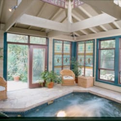 The Jackson House - Noble Inns - The indoor spa pool housed in an antique stained-glass conservatory