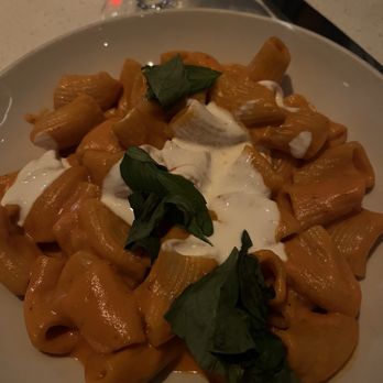 La Pecora Bianca UES - Rigatoni Vodka - Italian Near Me - New York, New York La Pecora Bianca UES - Rigatoni Vodka - Italian Near Me - New York, New York