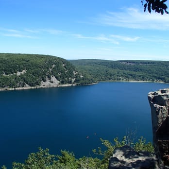 Devil's Lake State Park - view from the peak of the West Bluff trail - Parks Near Me - Baraboo, Wisconsin Devil's Lake State Park - view from the peak of the West Bluff trail - Parks Near Me - Baraboo, Wisconsin