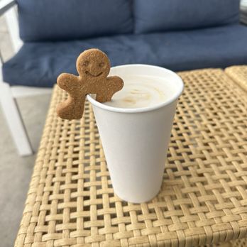 Kaffeine Espresso Bar - Gingerbread Latte - Coffee & Tea Near Me - Redondo Beach, California