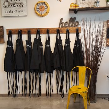 Board & Brush - Paint & Sip Near Me - Glendale, Arizona