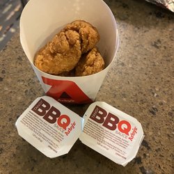 4pc Chicken Nuggets with BBQ sauce