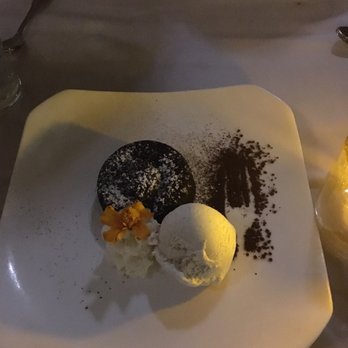 Hukilau Lanai - Chocolate cake - Seafood Near Me - Kapaa, Hawaii
