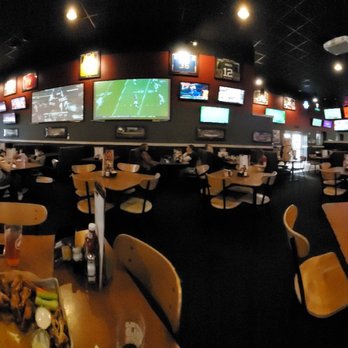 Buffalo Wild Wings - not full but slow service - American Near Me - Long Beach, California Buffalo Wild Wings - not full but slow service - American Near Me - Long Beach, California