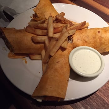 Cheddar's Scratch Kitchen - Buffalo chicken tender wrap - Comfort Food Near Me - Kissimmee, Florida