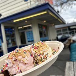 Big Dipper Ice Cream - Ice Cream Sundae