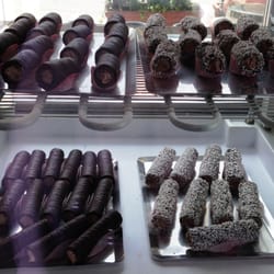 Roberto Caffe' Gelateria Pasticceria - Cannoli con creme semifredde