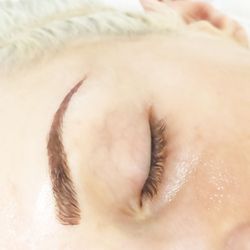 Permanent Make Up By Linda - Comes in every 5 months to have fill ins.